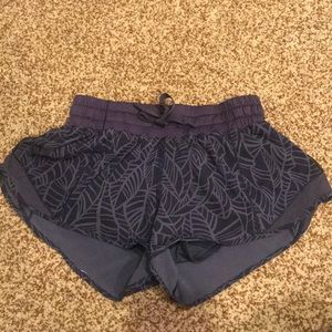 Lululemon shorty Hot Shorts
